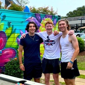 Meet your Posher, Thomas